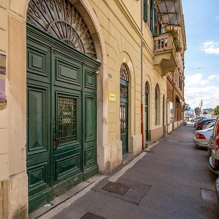 Apartments Porto Marina 2 リエカ エクステリア 写真