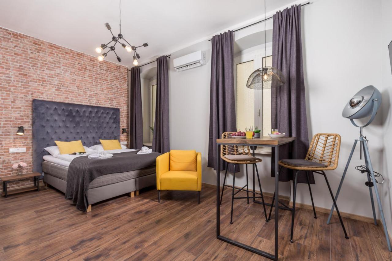 Apartments Porto Marina 2 リエカ エクステリア 写真