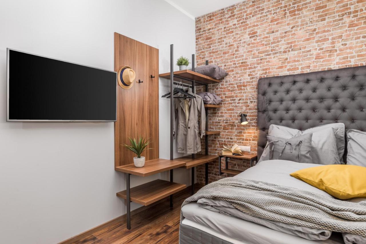 Apartments Porto Marina 2 リエカ エクステリア 写真